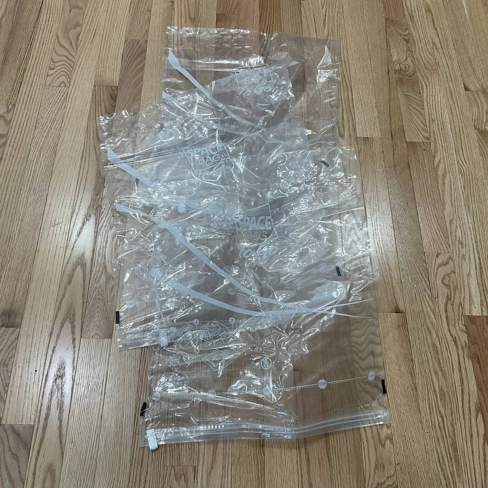 8 Ziploc SPACE BAG Vacuum Sealed Clothing Storage Bags 4 Large 1 XL 3 Suitcase